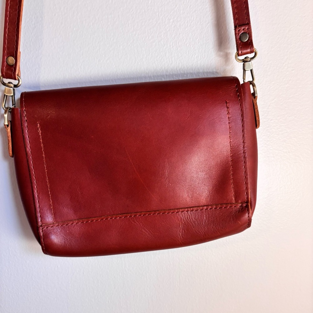 Portland Leather Women's Brown Crossbody Bag - Picture 4 of 7